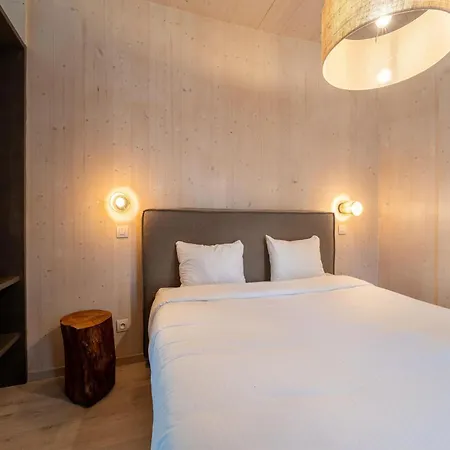 Idyllic Couple S Holiday home