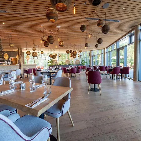 Idyllic Couple S * Antoing