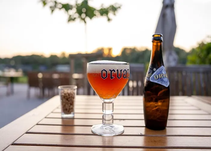 Idyllic Couple S Antoing